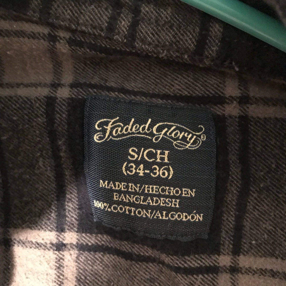 Button up - Picture 2 of 2